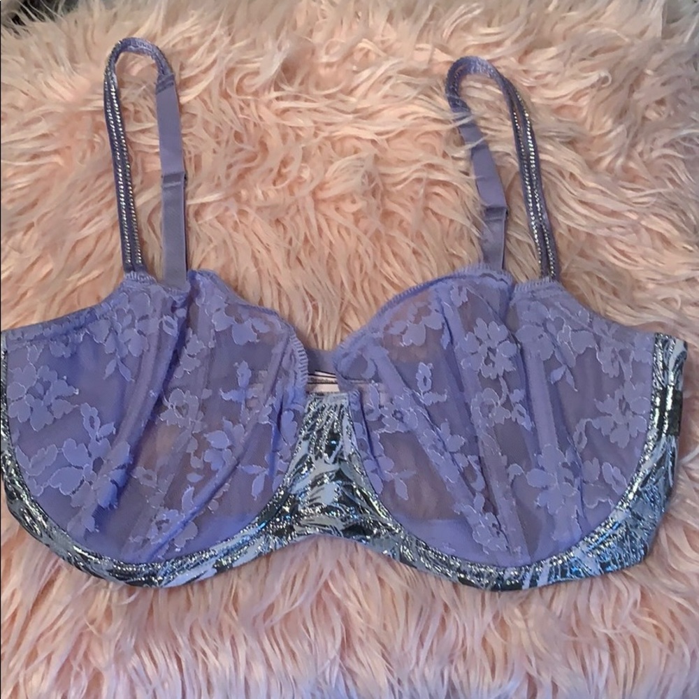 Victoria’s Secret 36ddd push up bra lavender nwot